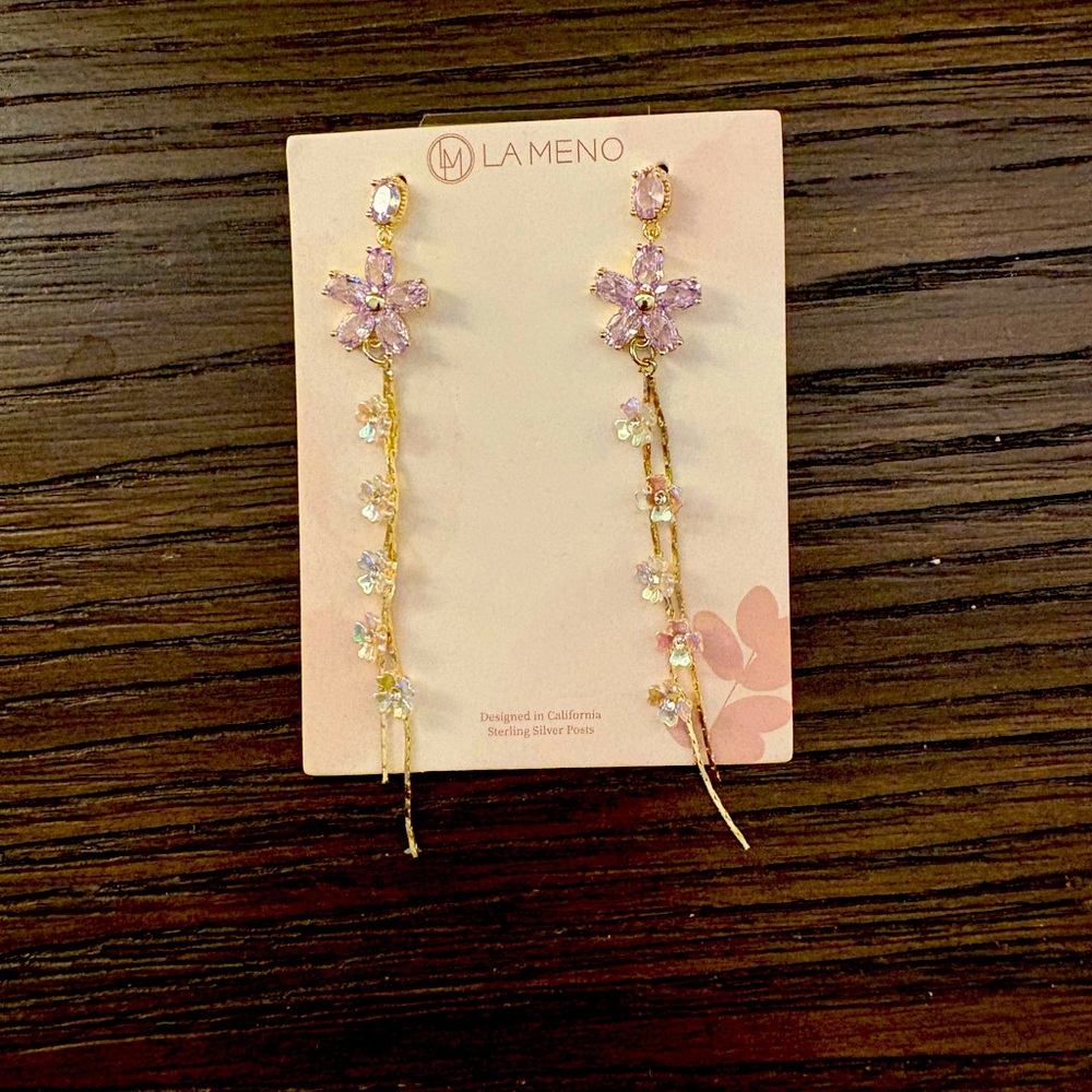 NEW La Meno Floral Earrings